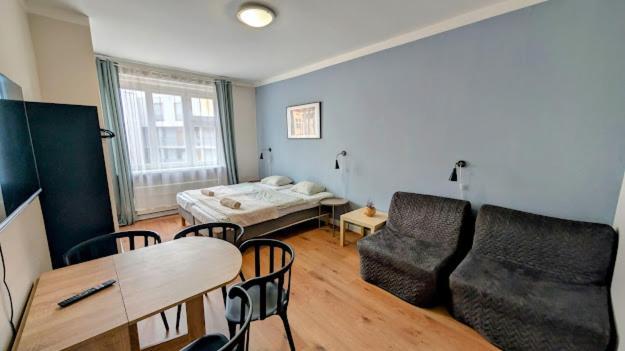 Flat In Zizkov With Free Underground Parking -501- * Prague